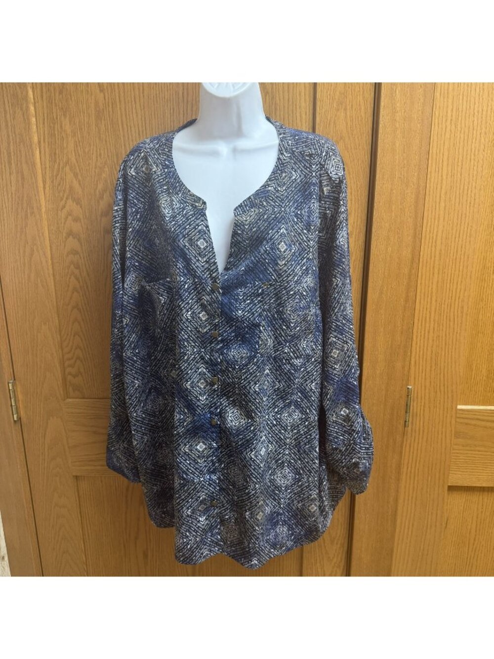 Catherines Blue Tan White Button Front Blouse Top - 3X - 26/28W